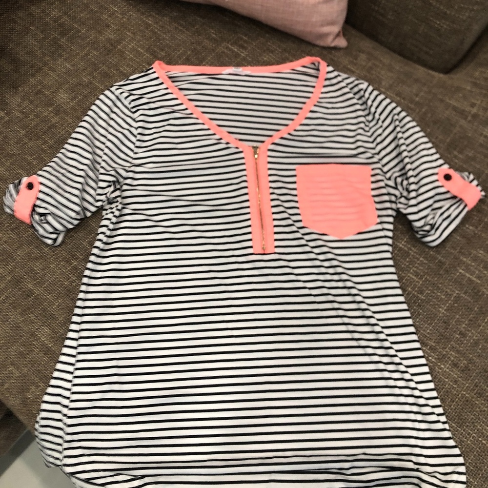 Women’s pink striped Agaci T-shirt